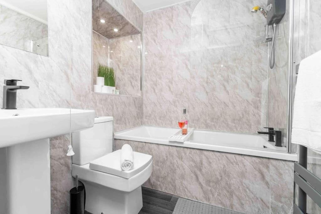 ✪Central✪6Bed✪ Parking✪Pool Table✪Private Patio ✪ Birmingham Zewnętrze zdjęcie